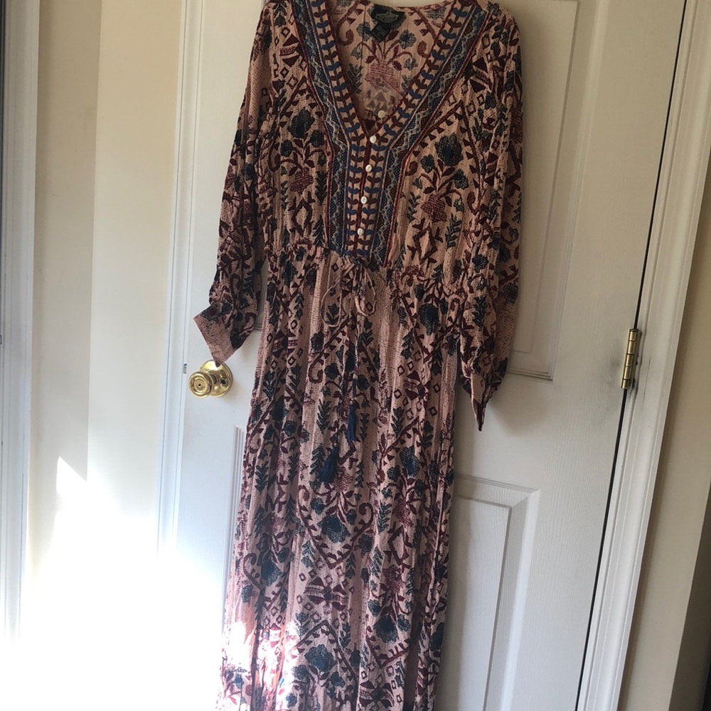Angie Floral V-Neck Maxi Dress in Pink and Blue
